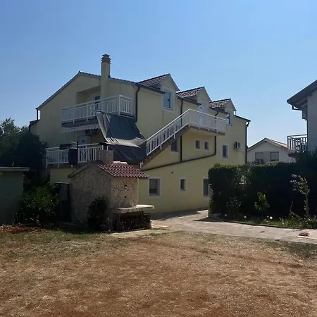 아파트 Bosnjak 시베니크