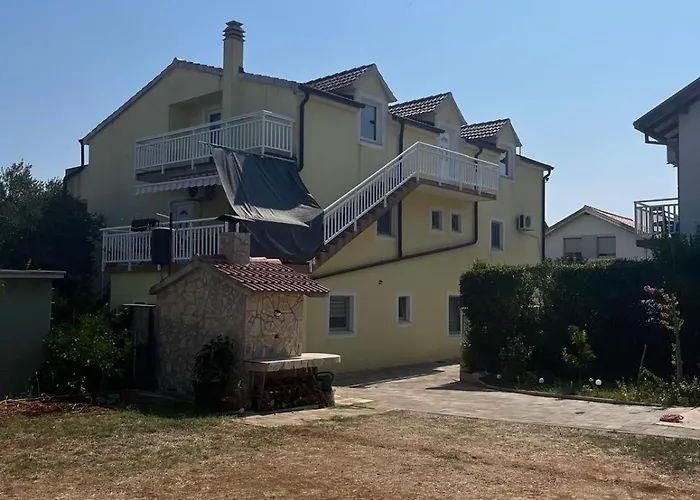 דירה Bosnjak שיבניק